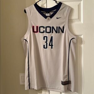 Nike UConn Jersey in White and Navy 2011 Season